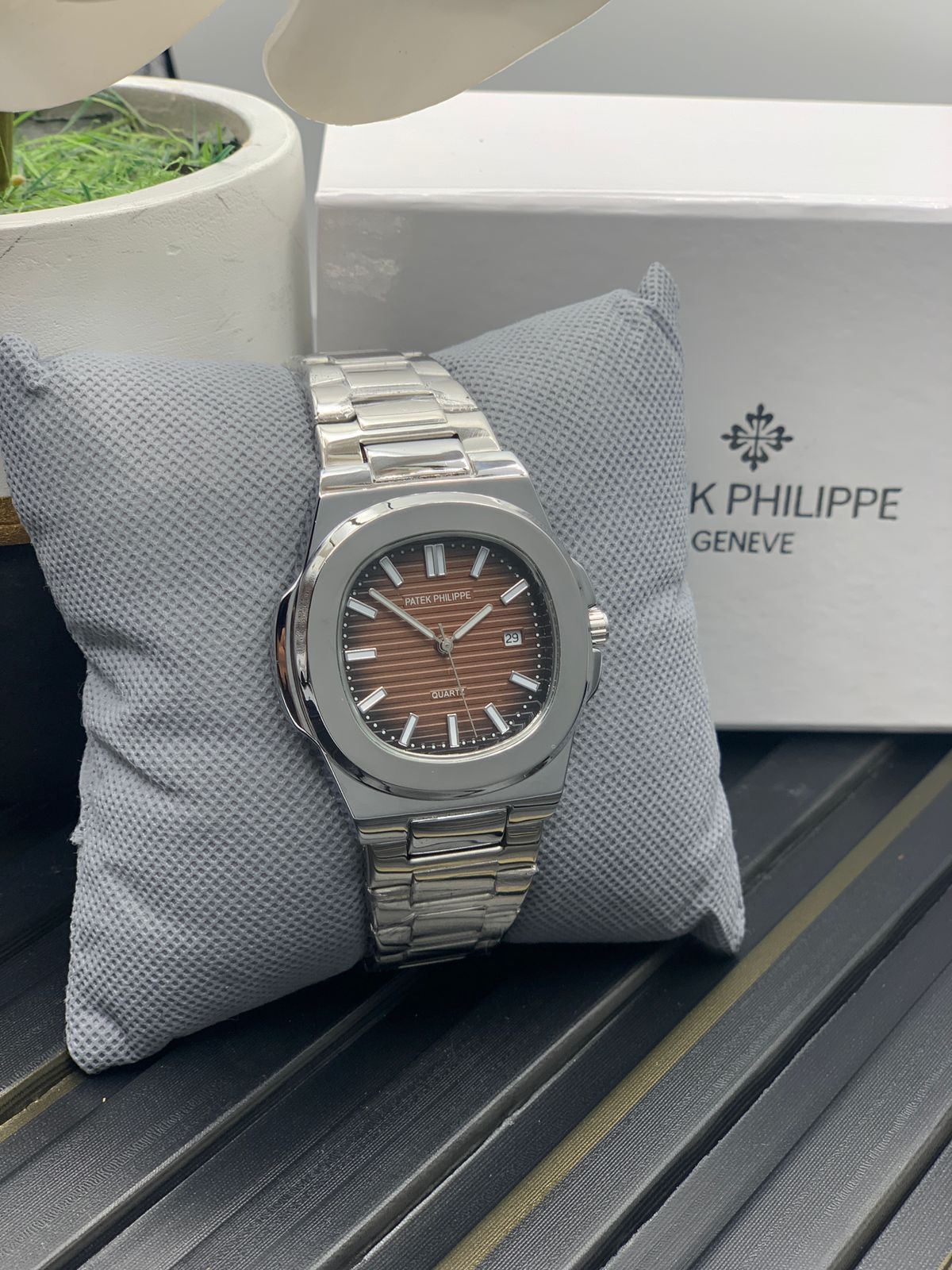 PATEK PHILLPE SEMI AUTO (Brown & Silver)